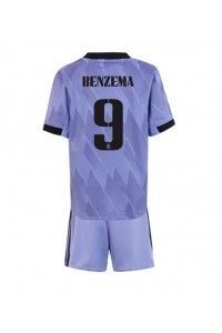 Real Madrid Karim Benzema #9 Babytruitje Uit tenue Kind 2022-23 Korte Mouw (+ Korte broeken)
